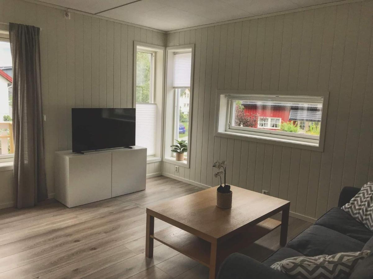 Hillegard Apartment Lærdalsøyri Екстериор снимка